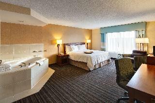 Hotel Hampton Inn & Suites By Hilton Toronto Airport