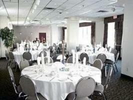 Hotel Quality Suites Toronto Airport