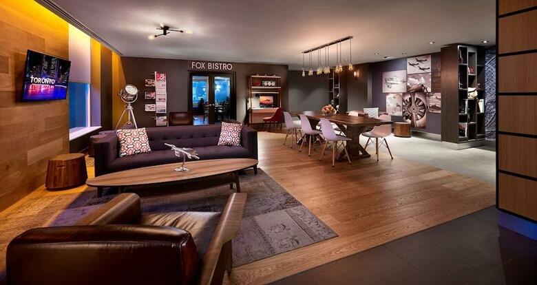 Radisson Suite Hotel Toronto Airport