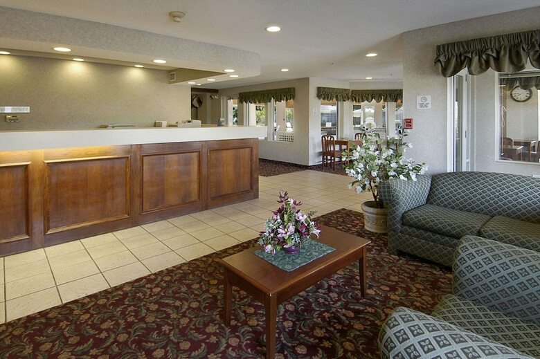 Hotel Baymont Inn And Suites Dowagiac