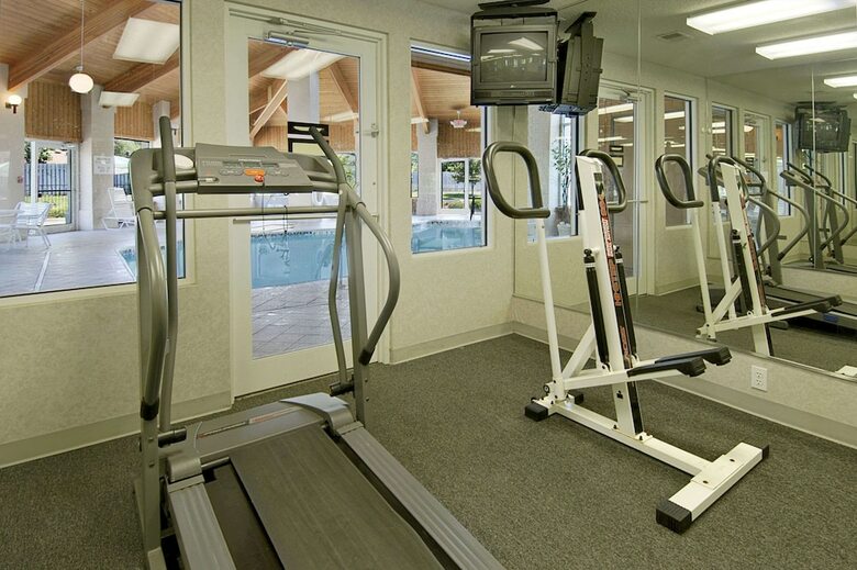 Hotel Baymont Inn And Suites Dowagiac