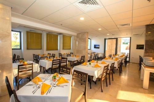 Hostal Aviv Holiday Flat