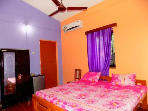 Hostal Romaldo Guest House