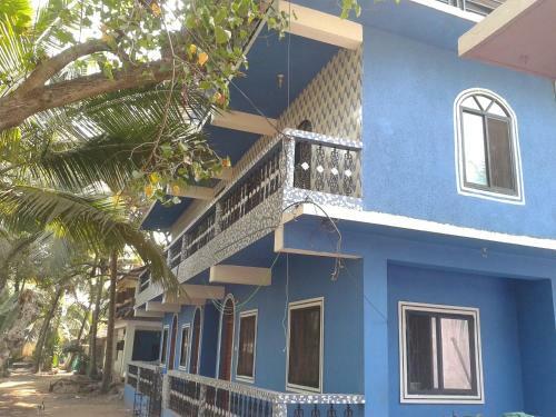 Hostal Romaldo Guest House