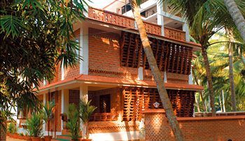 Hotel Beach And Lake Ayurvedic Resort