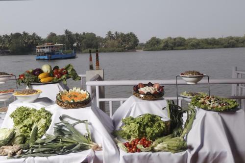 Hotel Mercure Goa Devaaya Resort