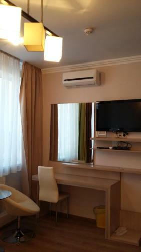 Hotel Merkuriy