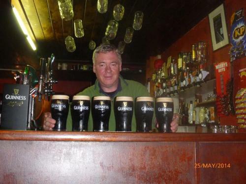 The Valley House Hostel & Bar