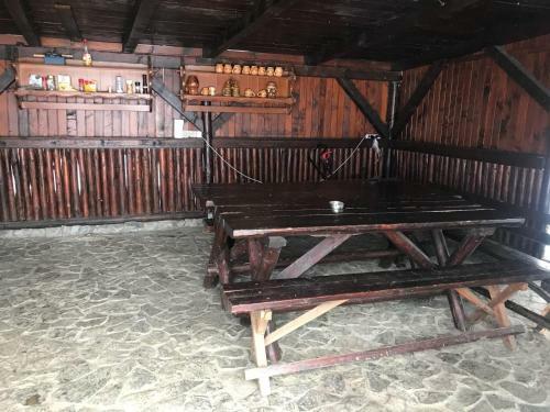 Hostal Pensiunea Cerbul Carpatin