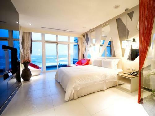 Hotel White House Beach Resort