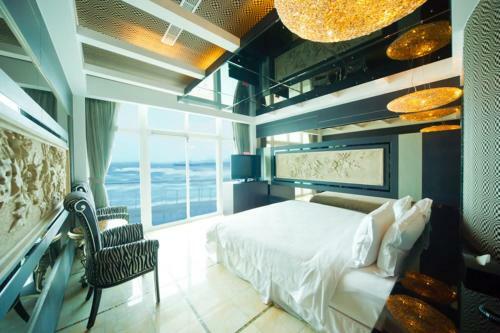 Hotel White House Beach Resort