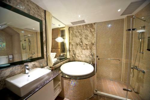 Hotel White House Beach Resort