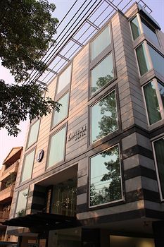 Tavisha Hotel