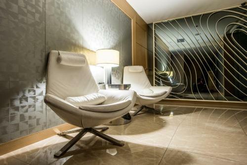 Hotel New California