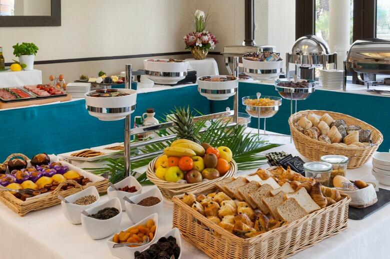 Hotel Neh� Suites Cannes Croisette