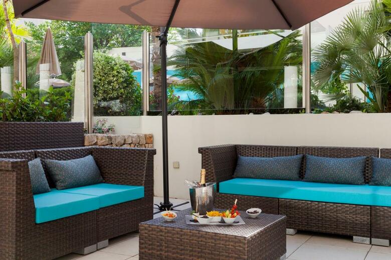 Hotel Neh� Suites Cannes Croisette