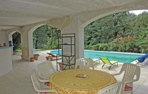 Holiday Home Chemin De Redondon