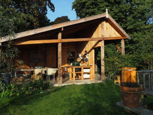 Bed & Breakfast Erfgoedlogies Het Buytenhof