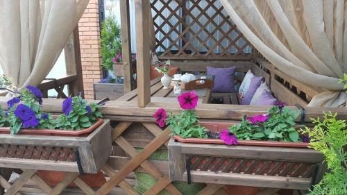 Hostal Rukavichka Guest House