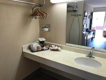 Motel Americas Best Value Inn And Suites Dalton