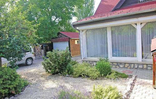 Holiday Home Kat� Utca-si�fok