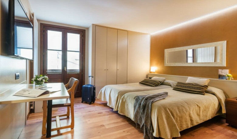 Hotel Els Ca�adors