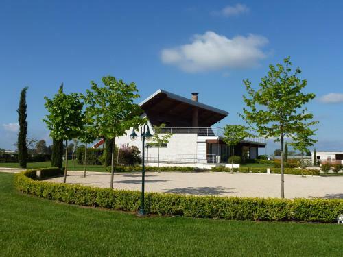 Casale Delle Ronde B&B