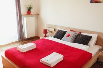 Davinci - Angel City Apartments