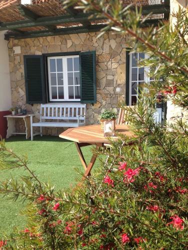 Hostal Quatro S�is Guesthouse