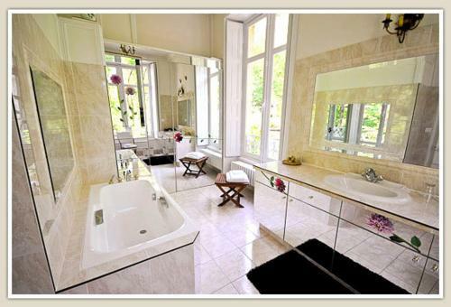 Hostal Ch�teau Bouvet Ladubay