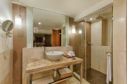 Quality Hotel D V Manor