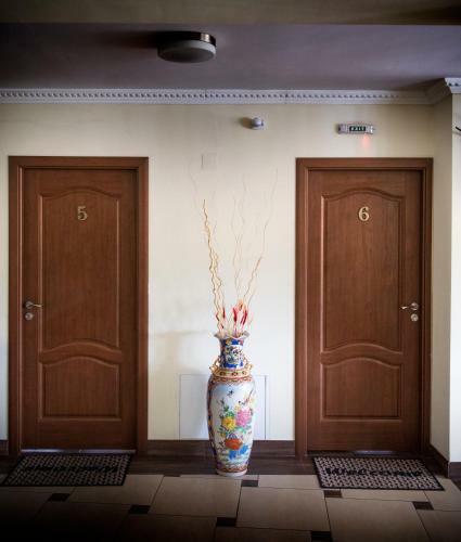 Hostal Pensiunea Un Baiat Si O Fata