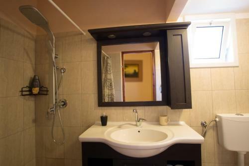 Hostal Dead Sea Club Guest House