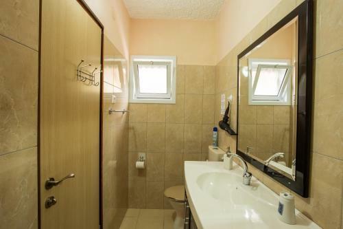 Hostal Dead Sea Club Guest House
