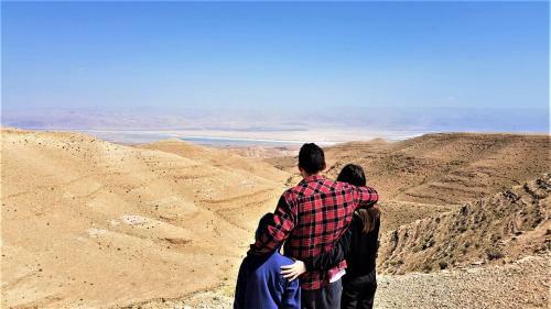 Hostal Dead Sea Club Guest House