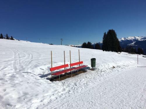 Bellaval Hotel & Restaurant