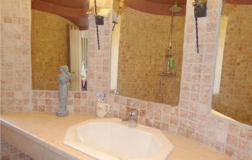 Apartment St. Jean-du-pin St-1301