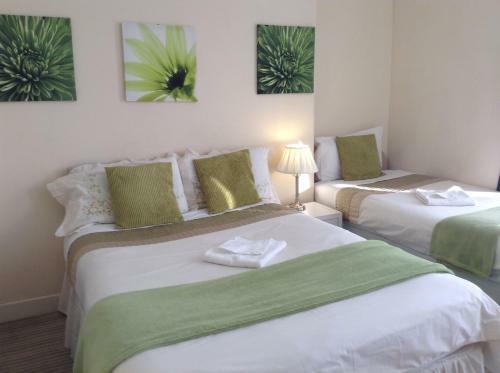 Hostal Citadel House Hotel
