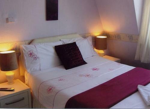 Hostal Citadel House Hotel