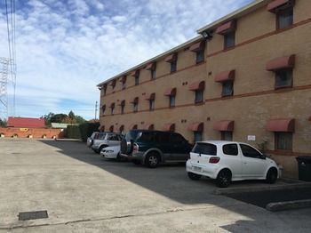 Sleep Express Motel