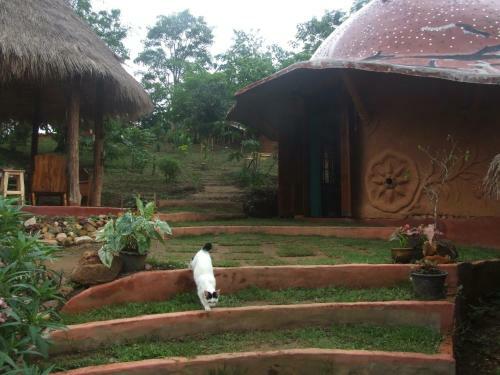 Bed & Breakfast Chiang Dao Roundhouses