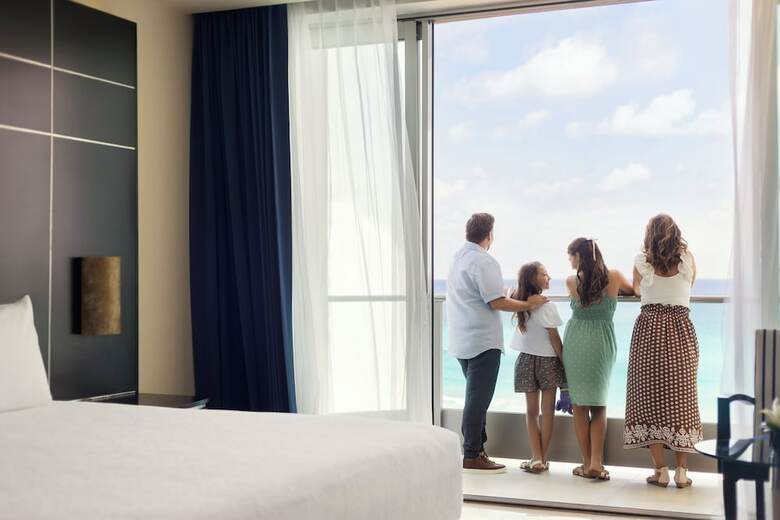 Hotel Seadust Cancun Family Resort