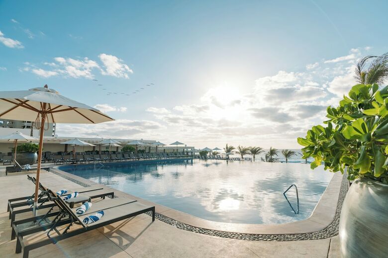 Hotel Seadust Cancun Family Resort