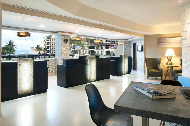 Hotel Emporio Cancun