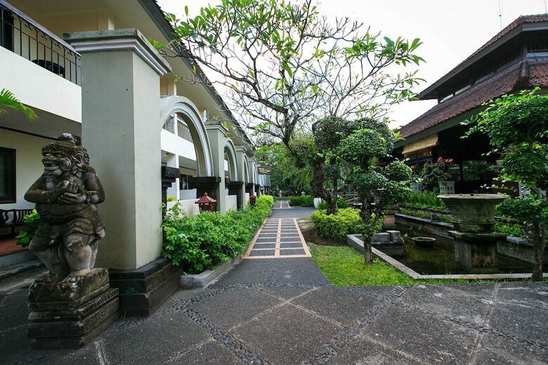 Hotel Legian Paradiso