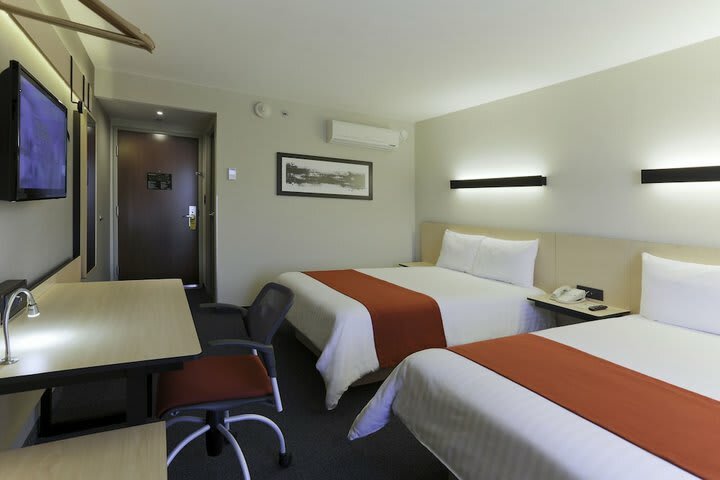 Hotel City Express Guadalajara Expo