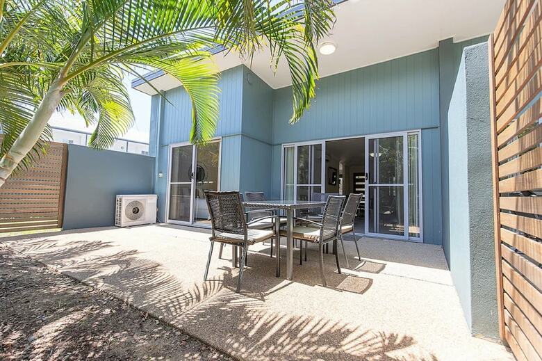 Hotel Rosslyn Bay Resort