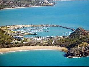 Hotel Rosslyn Bay Resort
