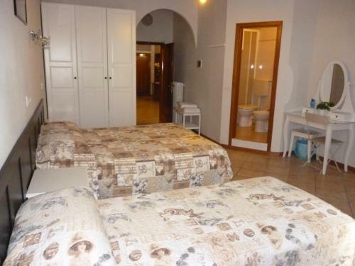 Hostal Eurotravel Bed And Car