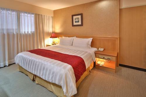 Dahshin Hotel